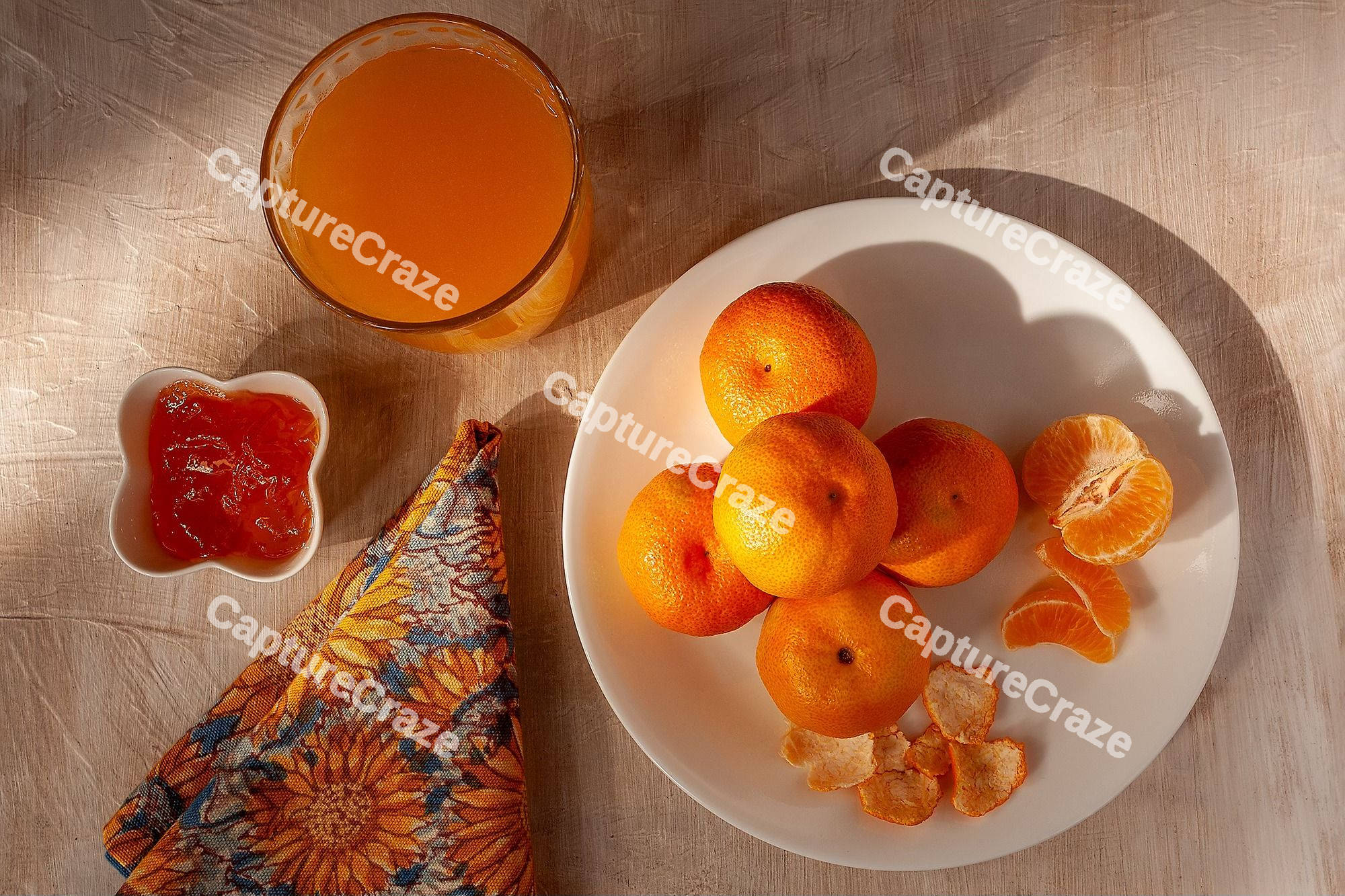 Tangerines in a white plate